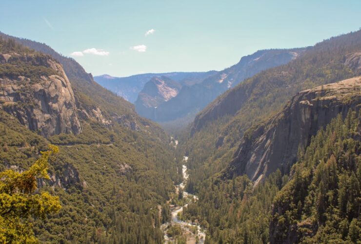 Descubre los pueblos más encantadores de la Sierra de Madrid: guía de los destinos más pintorescos sierra de madrid pueblos bonitos