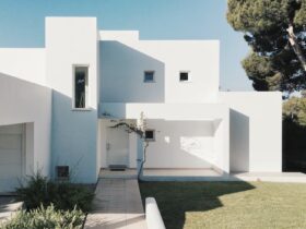 Domótica y hogar inteligente en casas rurales de la Sierra de Madrid: tecnología para la vida en el campo Sistema domótico en casa rural de montaña